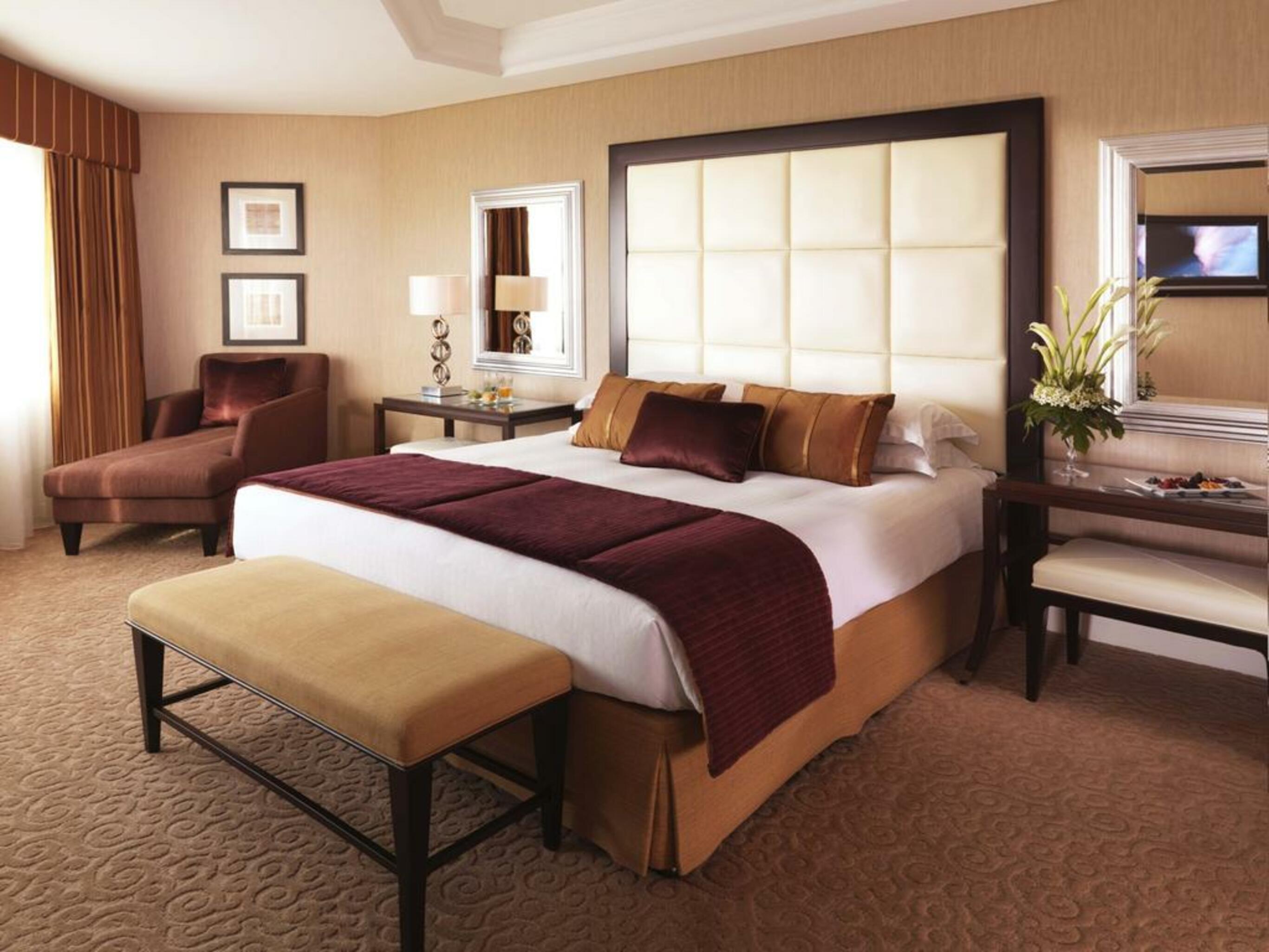 Movenpick grand dubai 5. Movenpick Grand al Bustan Dubai 5*. Movenpick Grand al Bustan 5*. Дубай отель al Bustan. Mövenpick Grand al Bustan Dubai (ex. Roda al Bustan Hotel).